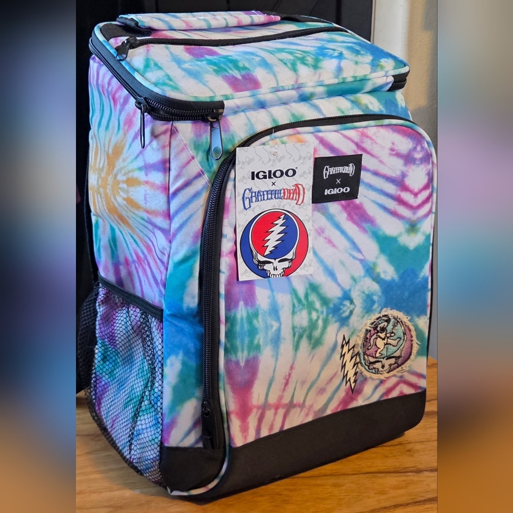 NWT Igloo Good Ol’ Grateful Dead 24-Can Backpack Cooler Tie Dye With Patches